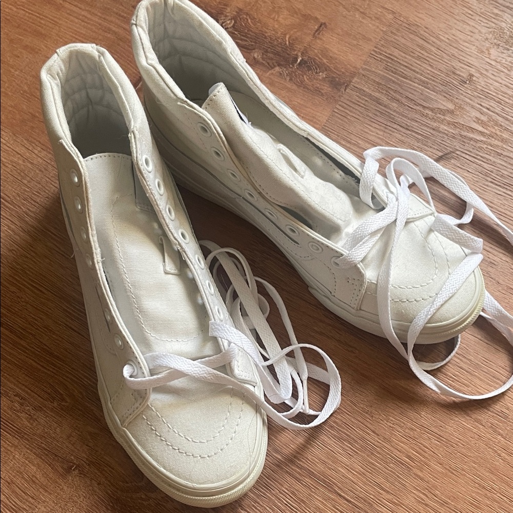 NWOT Vans SK-8 Hi True White Canvas Skate Shoes